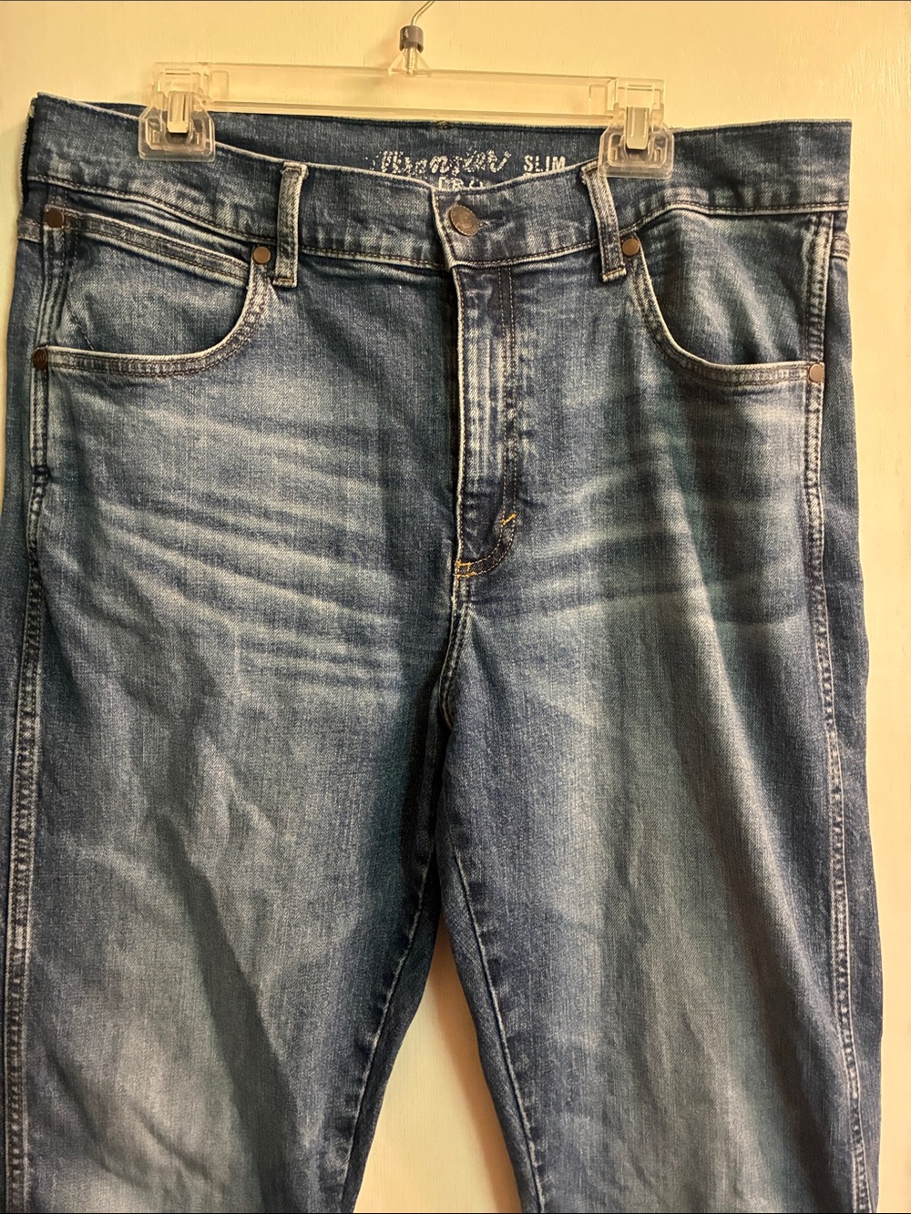 Slim Men's Jeans in Light Blue Denim